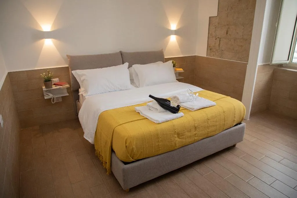 DOUBLE STANDARD Room, Hotel H22, Naples