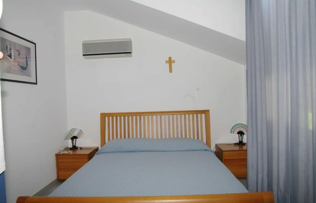Room, Fontana Barone, Palermo