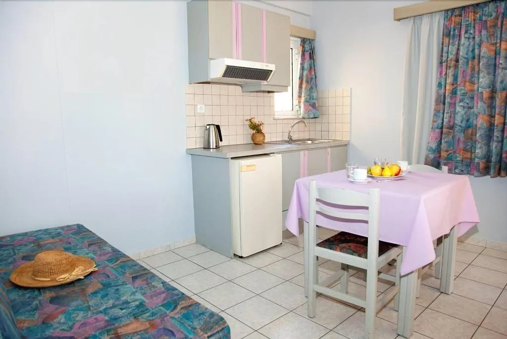 Room, Ermis Suites, Crete