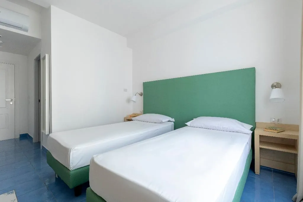 Double or Twin CITY VIEW Room, Napolit'amo Hotel Medina, Naples