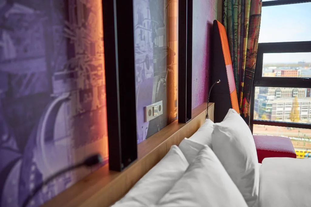 DOUBLE CITY VIEW Room, Inntel Hotels Amsterdam Landmark, Amsterdam