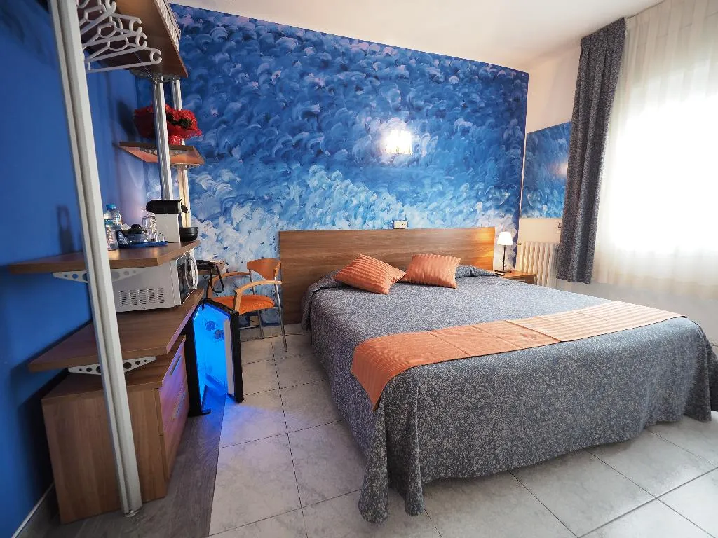Double or Twin CLASSIC Room, Montserrat, Costa Brava