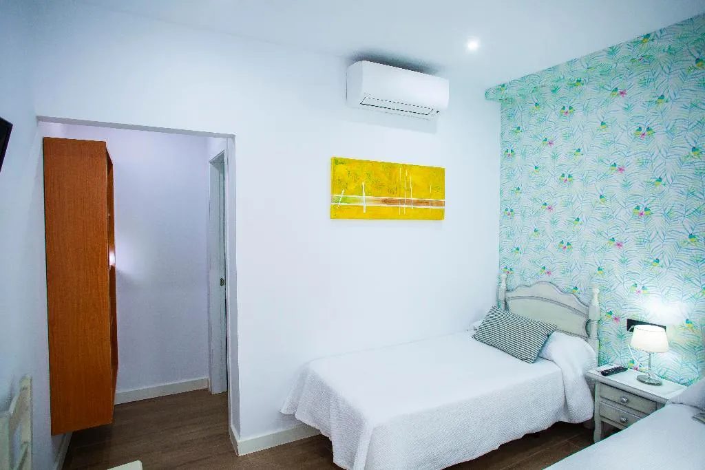 TWIN DELUXE ONE BEDROOM Room, Hostal San Francisco, Seville