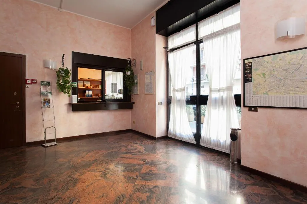 Lobby, Residence Lepontina, Milan