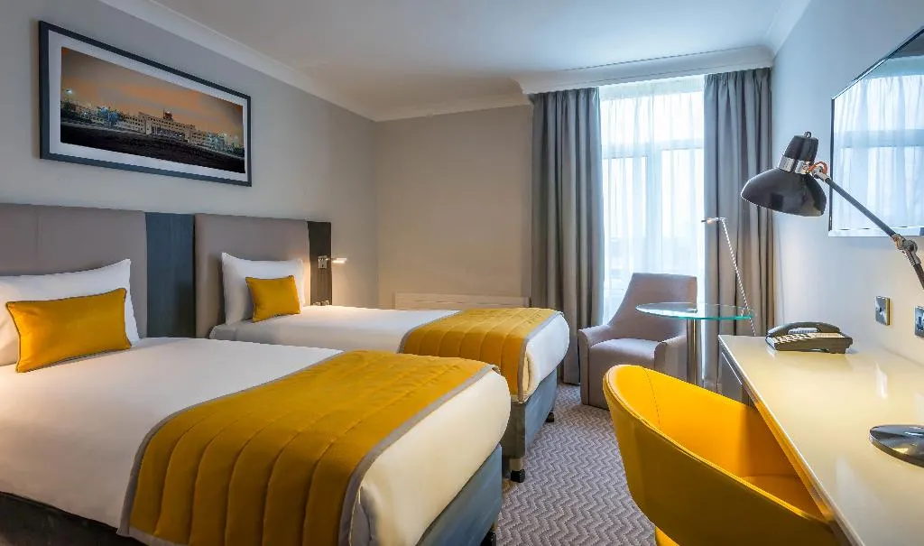 Room, Maldron Hotel Dublin Airport, Dublin