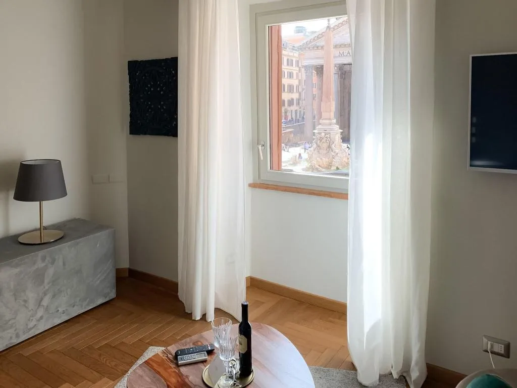 Room, Antico Albergo del Sole al Pantheon, Rome