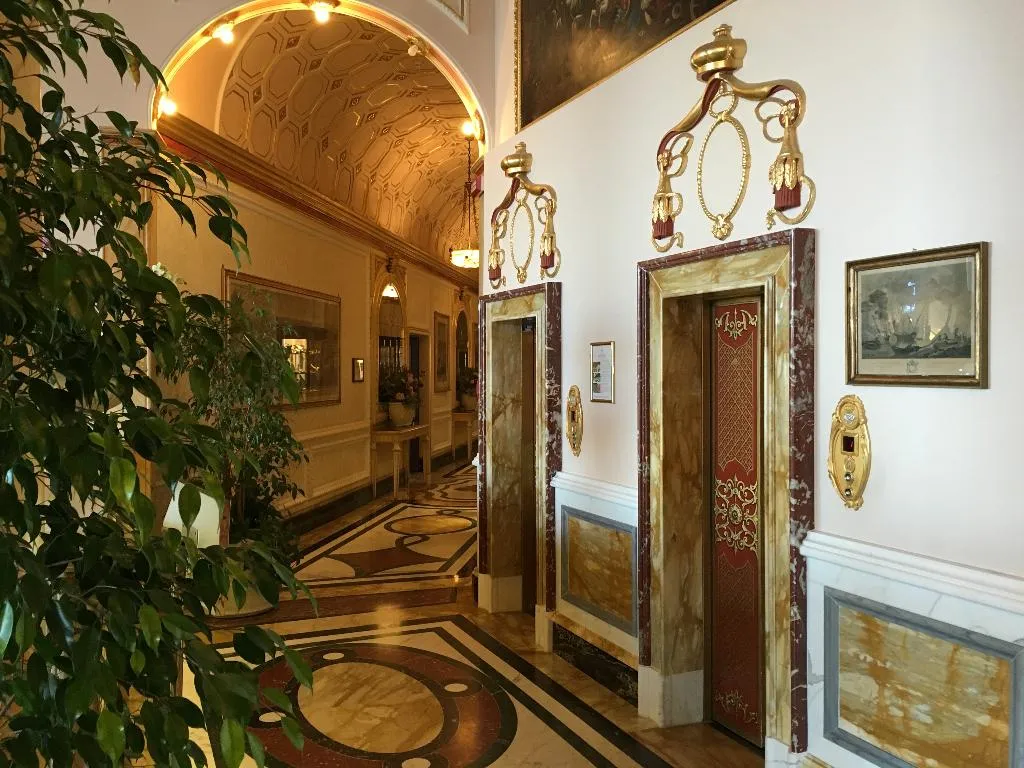 Lobby, Regina Palace, Milan