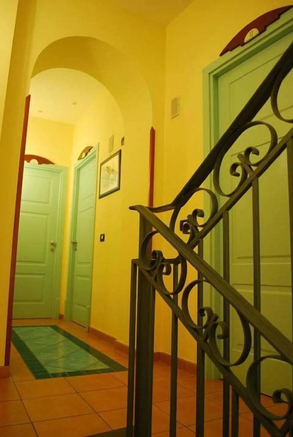 Lobby, Palazzo Vingius, Naples