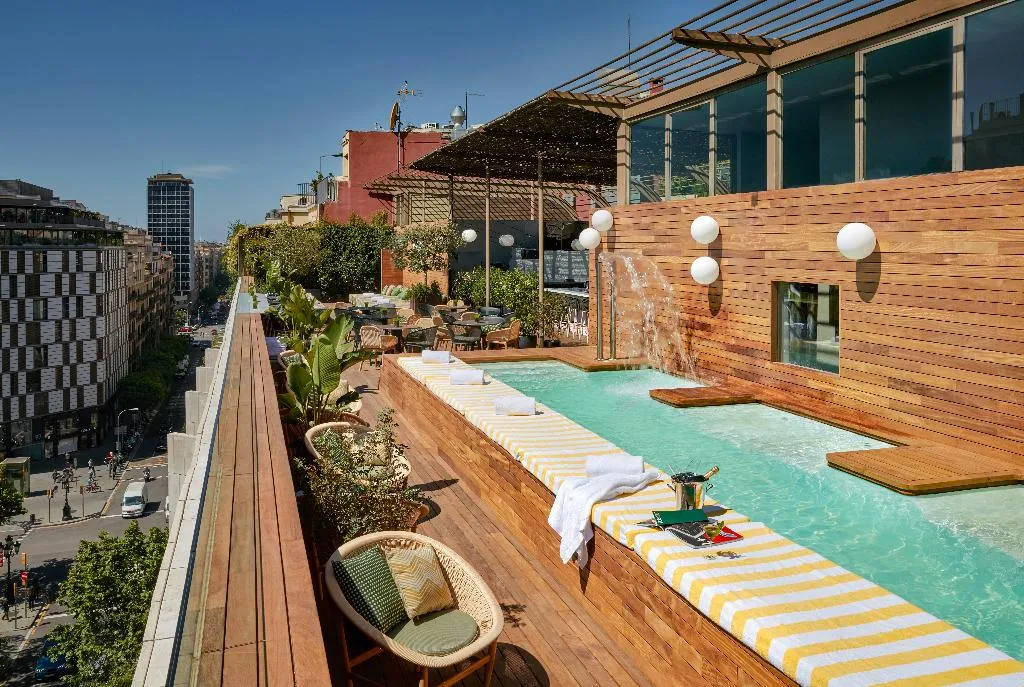 Pool, Sir Victor Hotel part of Sircle Collection, Barcelona