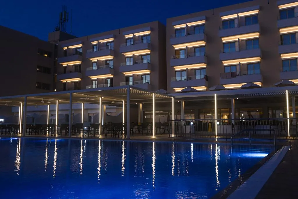 Pool, Queens Bay, Cyprus