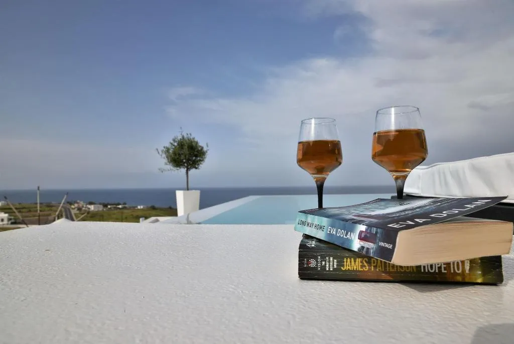 Sports and Entertainment, Horizon Mills Villas & Suites, Santorini