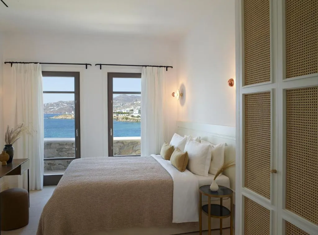 HOME TWO BEDROOMS WITH PRIVATE POOL Room, Bonzoe Suites & Villas, Mykonos
