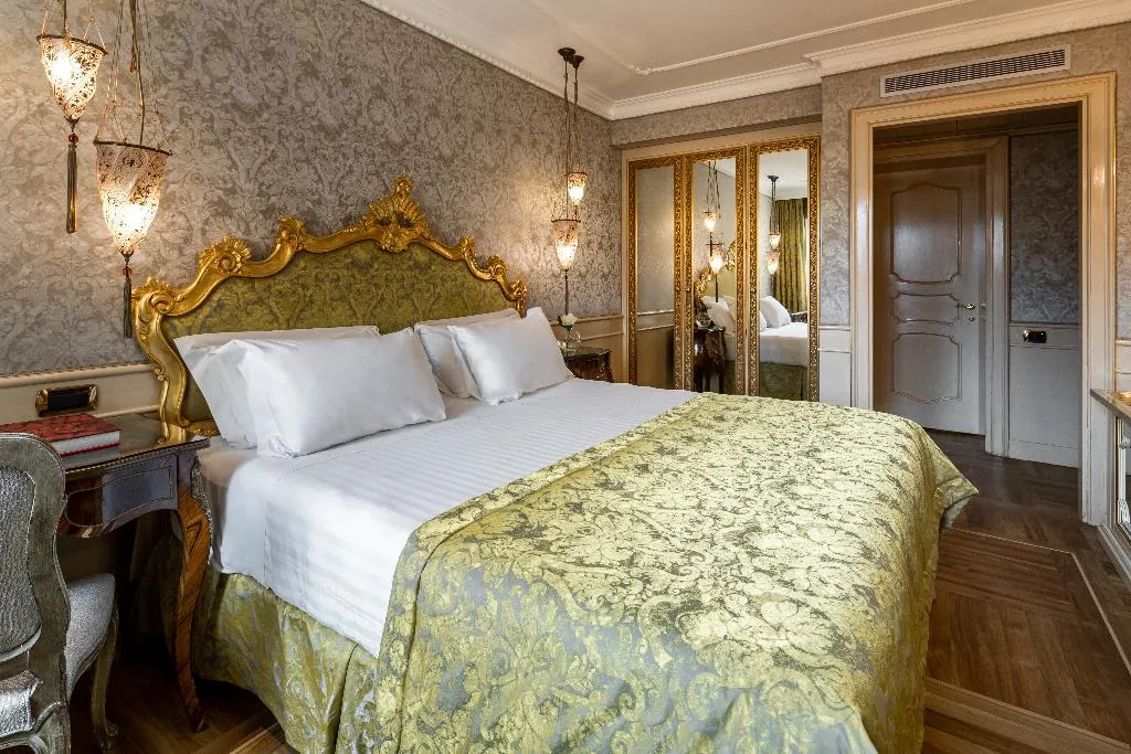 SUITE LAGOON VIEW Room, Baglioni Hotel Luna, Venice