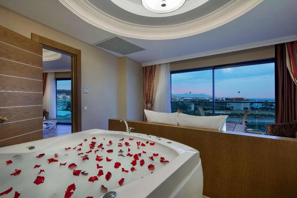 Room, Granada Luxury Okurcalar, Antalya