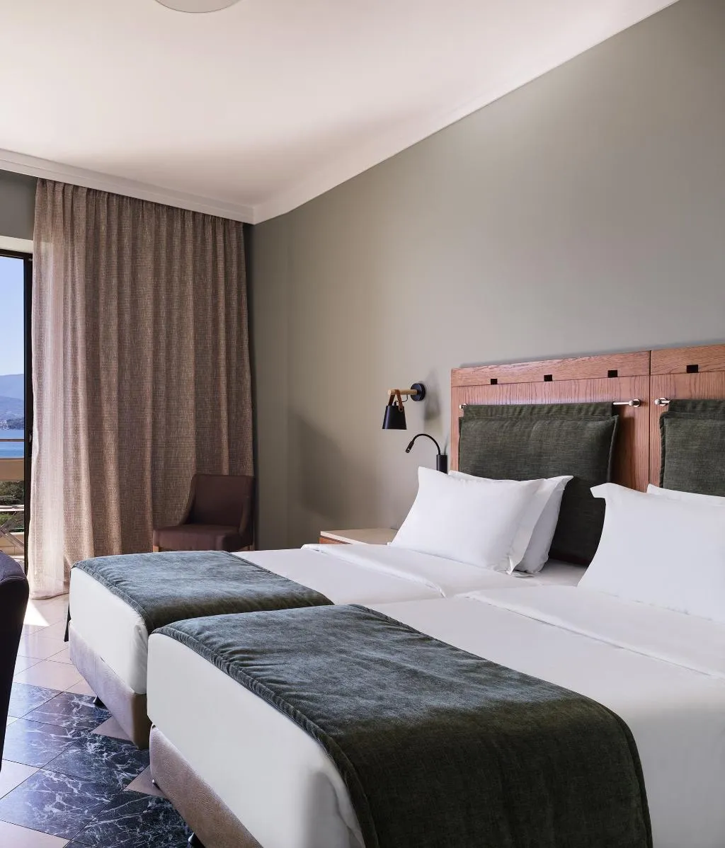 TRIPLE WITH BALCONY Room, Kalamaki Beach, Athens
