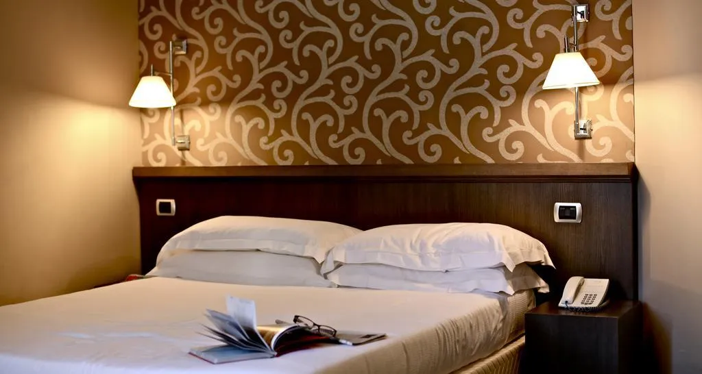 Room, Villa Torlonia Hotel, Rome