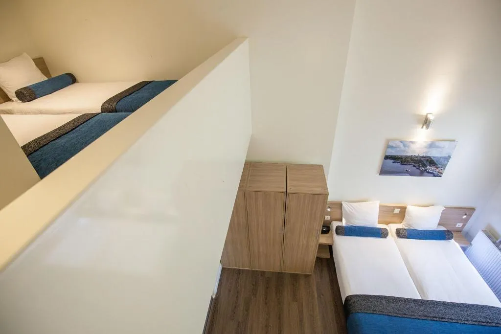 Room, Hotel Library Amsterdam, Amsterdam