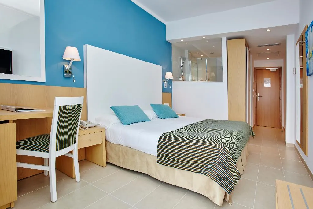 Double or Twin SEA VIEW Room, Universal Hotel Marques, Majorca