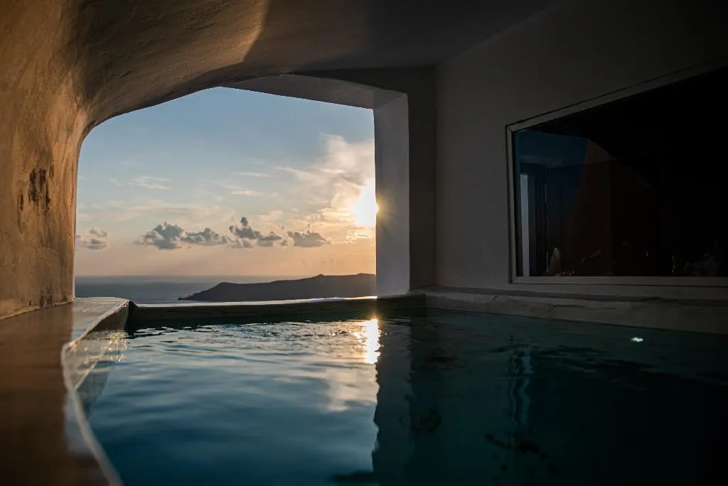 SUITE SUPERIOR Room, Heavens Edge by Mr and Mrs White, Santorini