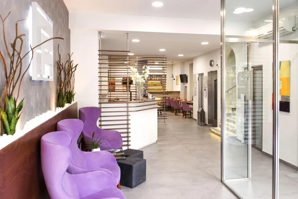 Lobby, Pan, Athens