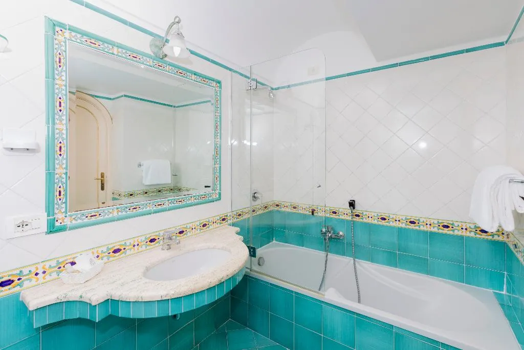 Double or Twin STANDARD Room, Hotel Conca D'Oro, Naples