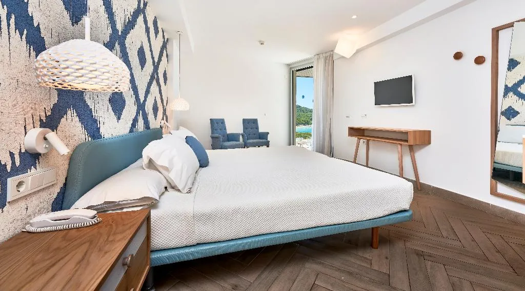DOUBLE SINGLE USE SUPERIOR SIDE SEA VIEW Room, Mar Azul Pur Estil Hotel & Spa, Majorca