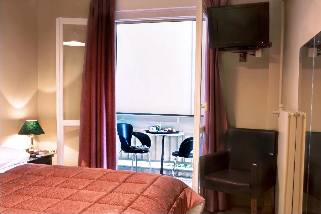 Double or Twin STANDARD Room, Nicola, Athens
