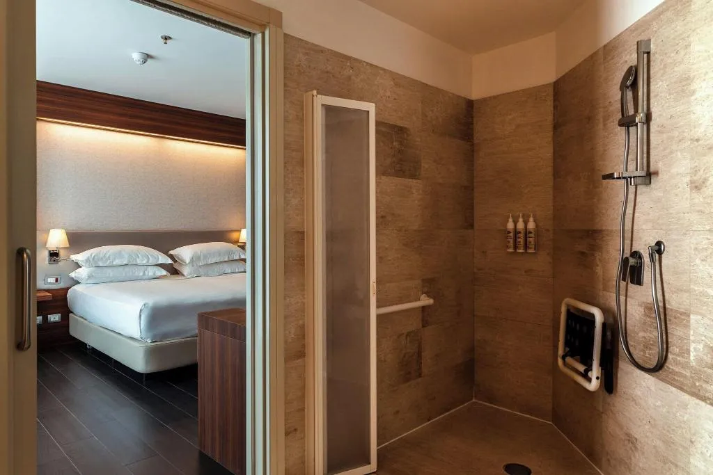 DOUBLE DELUXE KING BED Room, Delta Hotels By Marriott Olbia Sardinia, Olbia