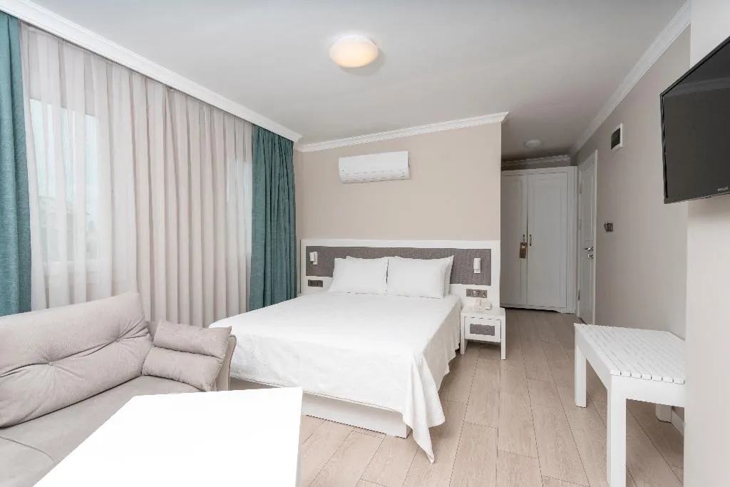 Room, Bay Nihat Lale Otel, Izmir