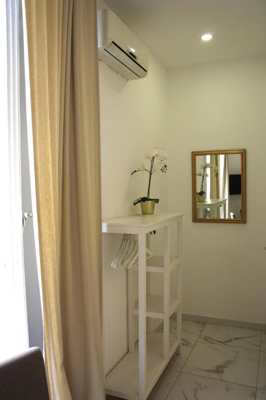 Room, La Locanda Dell Arte, Naples
