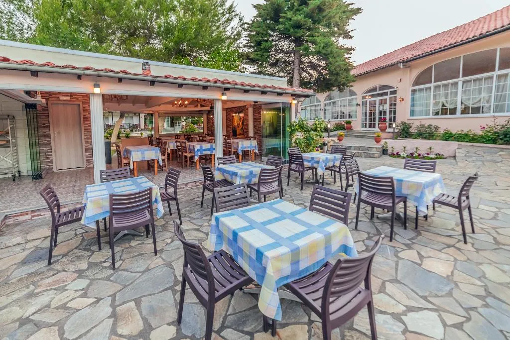 Restaurant, Sintrivanis Resort Beach, Thessaloniki