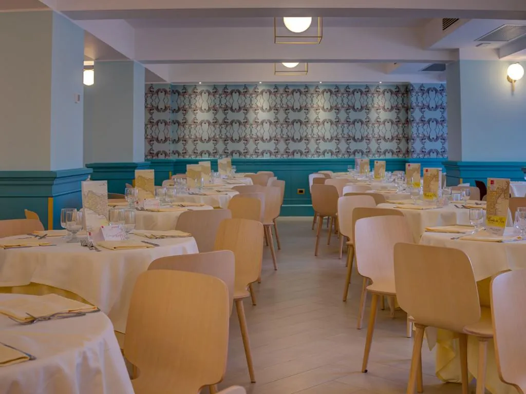 Restaurant, Antares, Catania