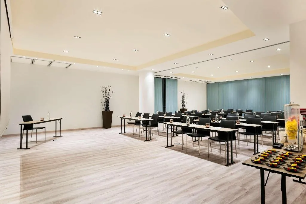 Conferences, Hotel Barcelona Condal Mar Affiliated by Meliá, Barcelona