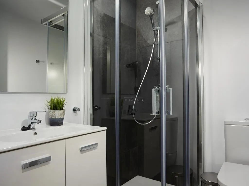 APARTMENT CAPACITY 7 Room, Livescape Soriano Suites, Costa Del Sol