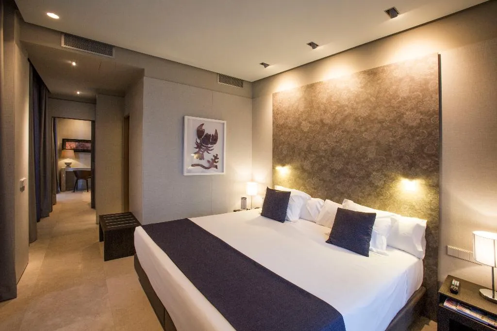 DOUBLE SINGLE USE SUPERIOR Room, Vincci Mercat, Valencia