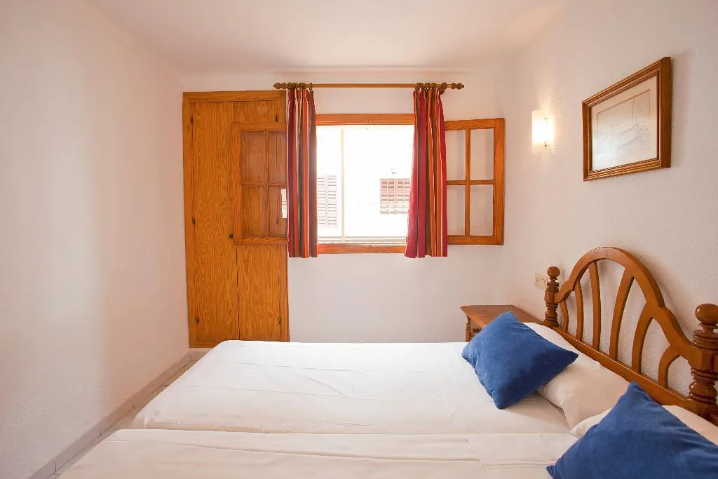 Room, Apartamentos Sol y Mar, Majorca