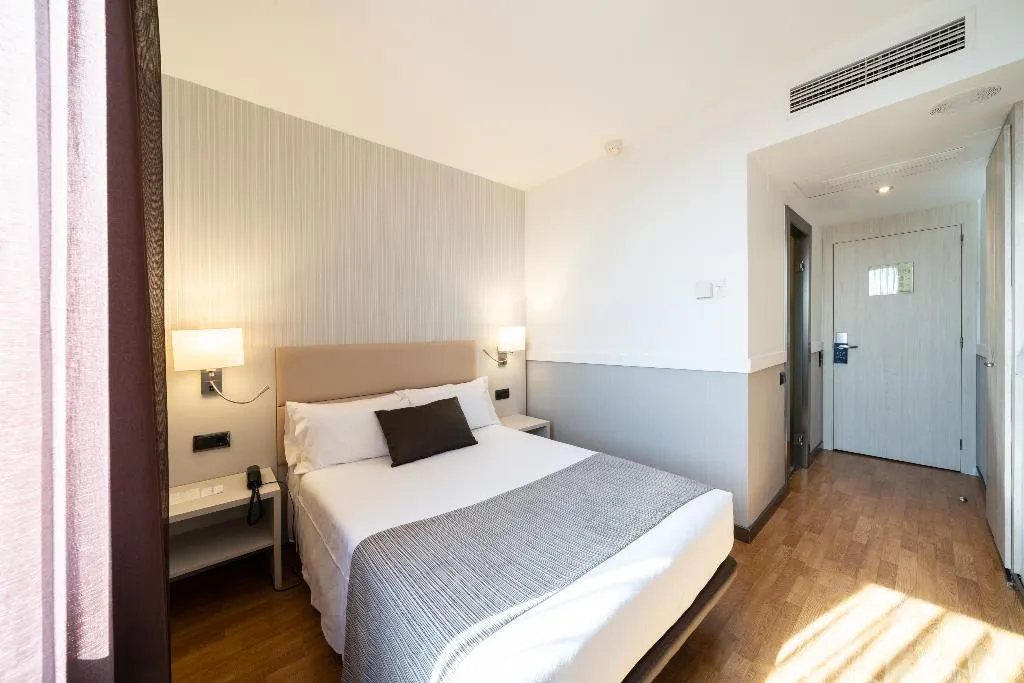 SINGLE STANDARD Room, Catalonia Gran Hotel Verdi, Barcelona
