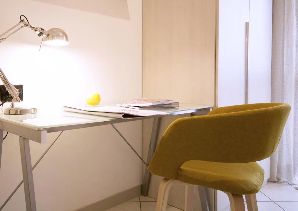 APARTMENT TWO BEDROOMS ONE BATHROOM Room, HQ Aparthotel Milano Inn – Smart Suites, Milan