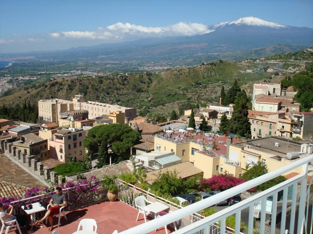 General view, Mediterranee Hotel, Taormina