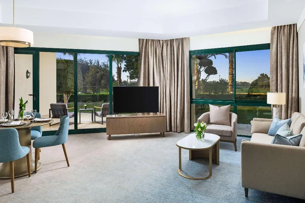 JUNIOR SUITE STANDARD Room, Hilton Pyramids Golf, Cairo