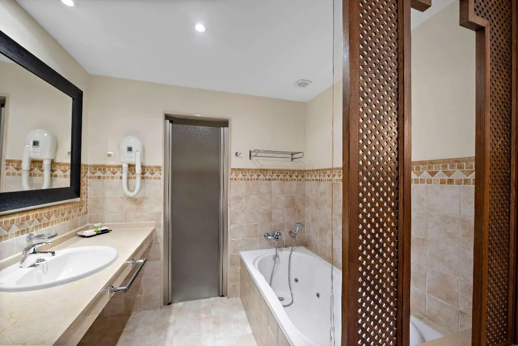 SUITE PREMIUM ONE BEDROOM Room, Wyndham Grand Costa del Sol, Costa Del Sol