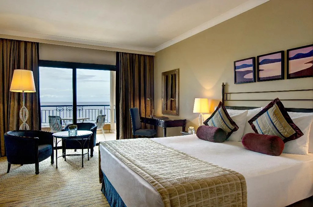 SUITE DELUXE Room, Corinthia Hotel St Georges Bay, Malta