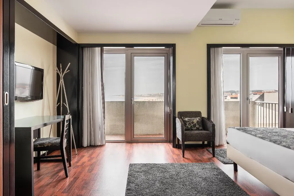 SUITE SEA VIEW Room, Dorma Praia Golfe, Porto