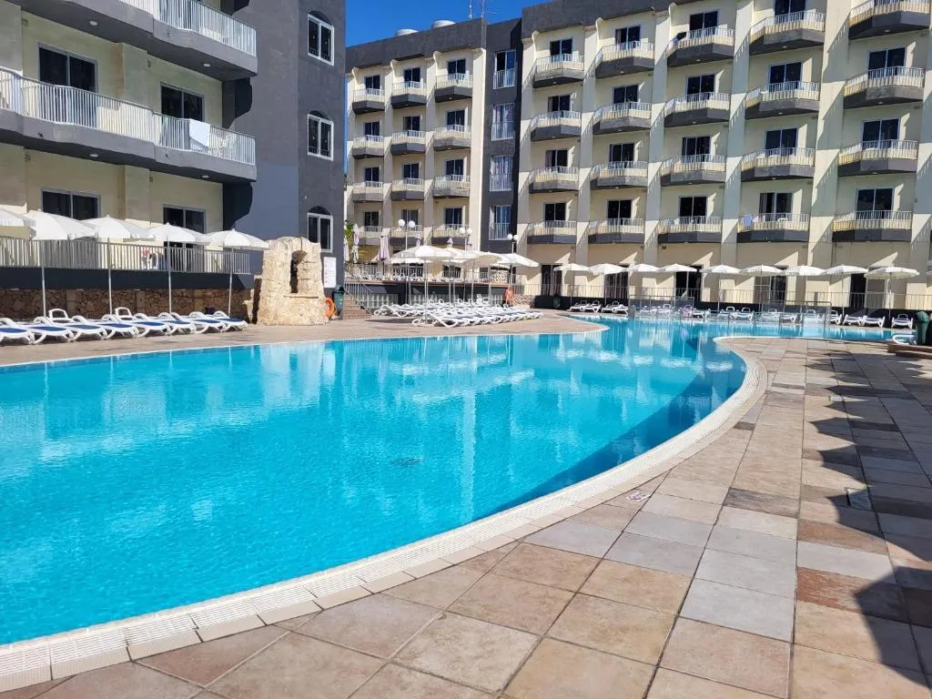 Pool, Topaz Hotel, Malta