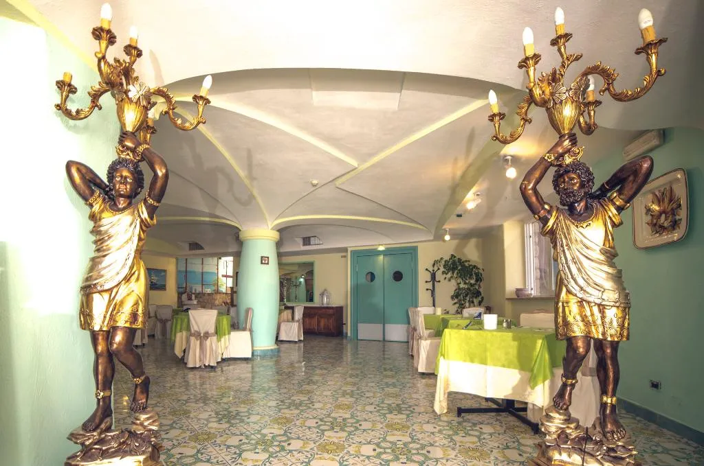 Restaurant, Carlo Magno, Naples