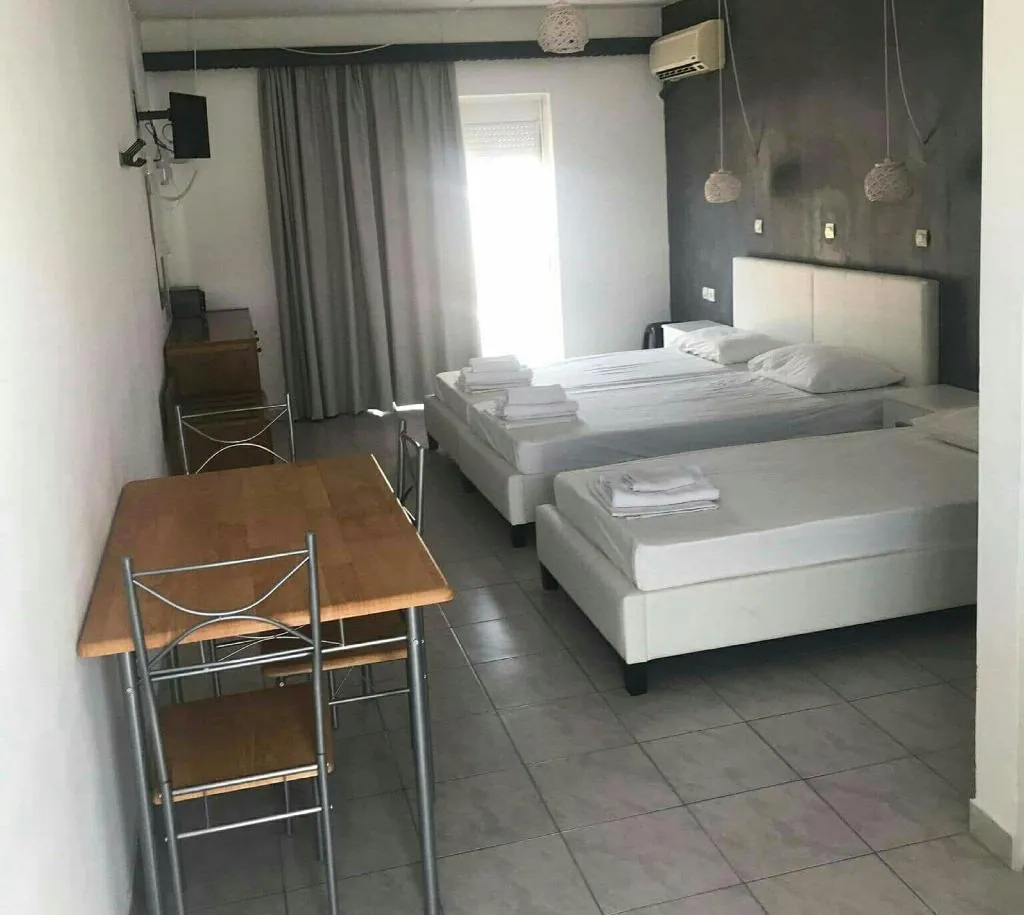 STUDIO CAPACITY 3 Room, Family House, Rhodes