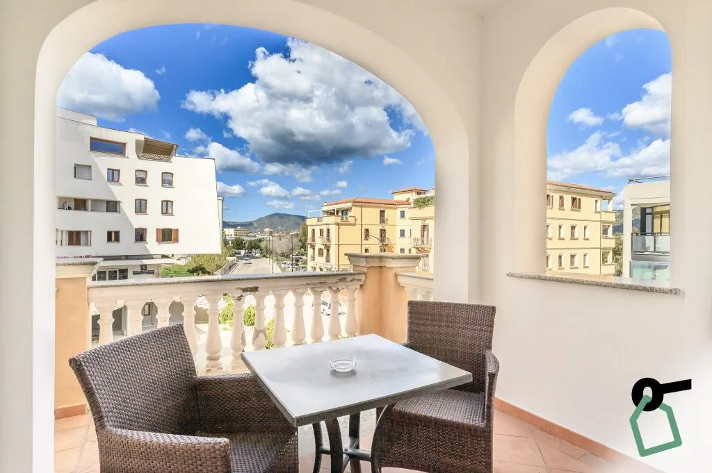 TRIPLE WITH BALCONY Room, Hotiday Room Collection - Olbia Porto, Olbia
