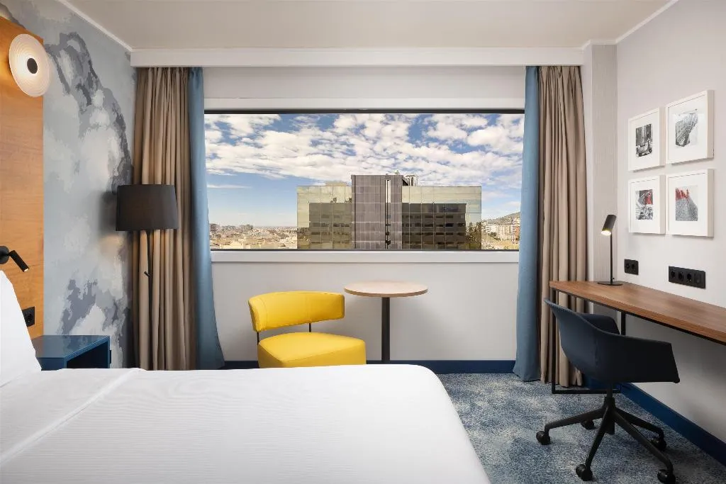 DOUBLE EXECUTIVE KING BED Room, Hilton Barcelona, Barcelona