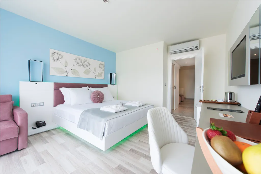 FAMILY ROOM LAND VIEW Room, Flora Garden Ephesus Hotel, Izmir