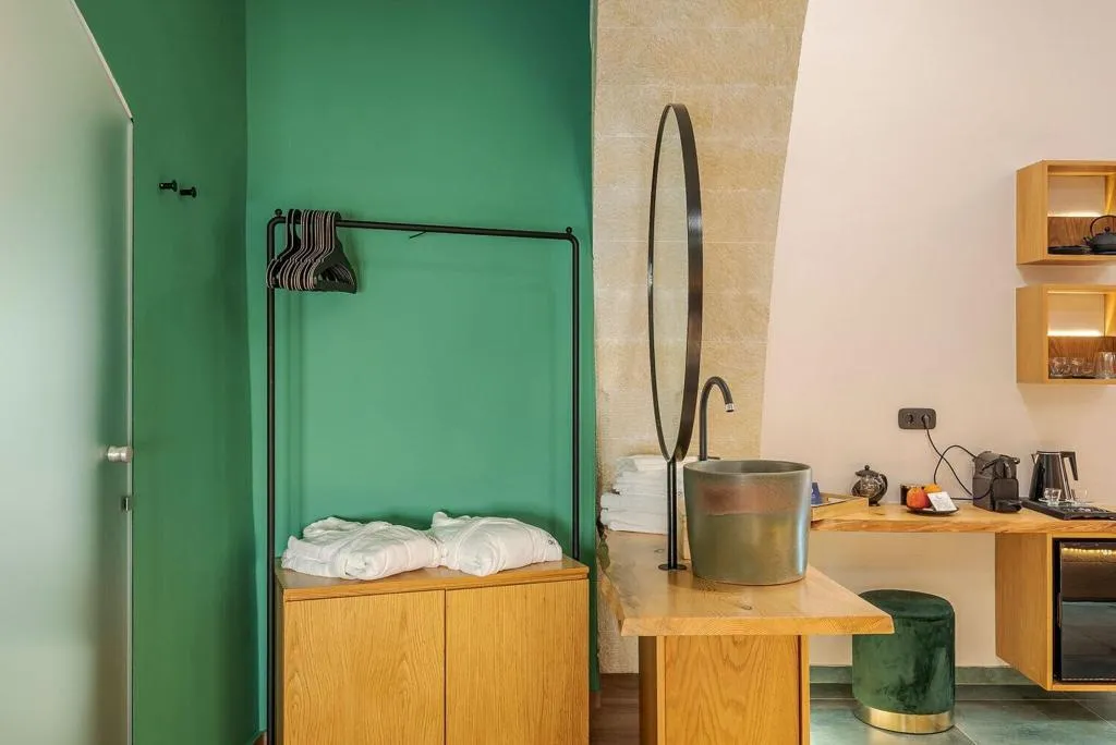 Room, Madonna Del Mare, Crete